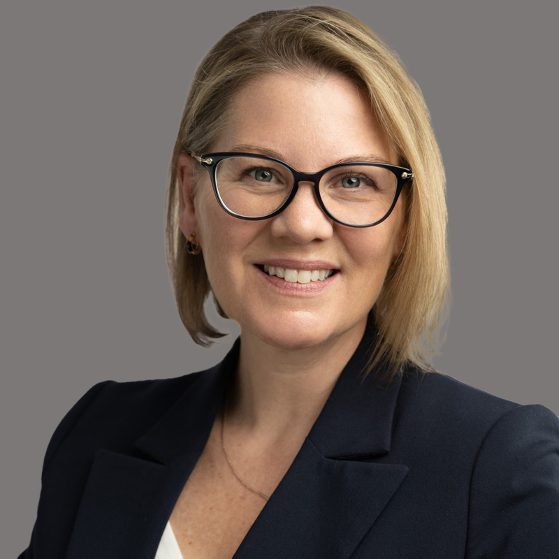 Deana Grinnell Headshot