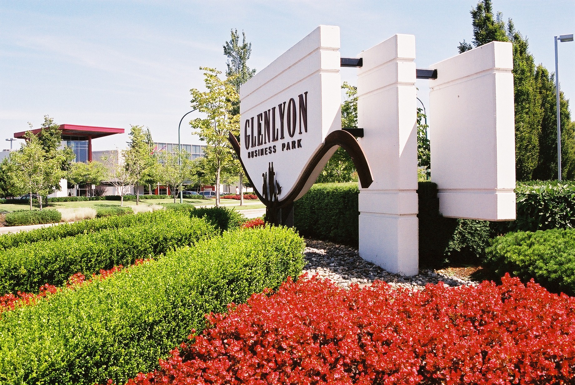 Glenlyon Business Park Entrance with flowers