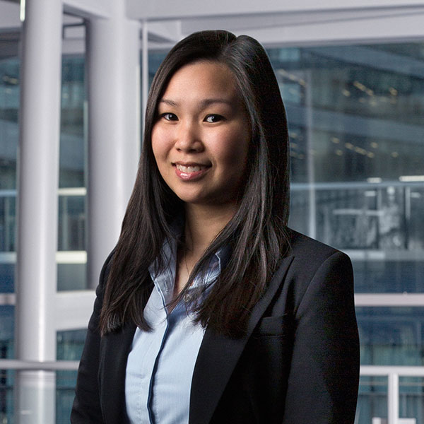 Karen Vuong headshot