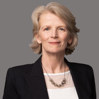 Elisa Campbell Headshot
