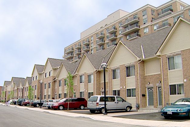 650 Lawrence Ave West Exterior