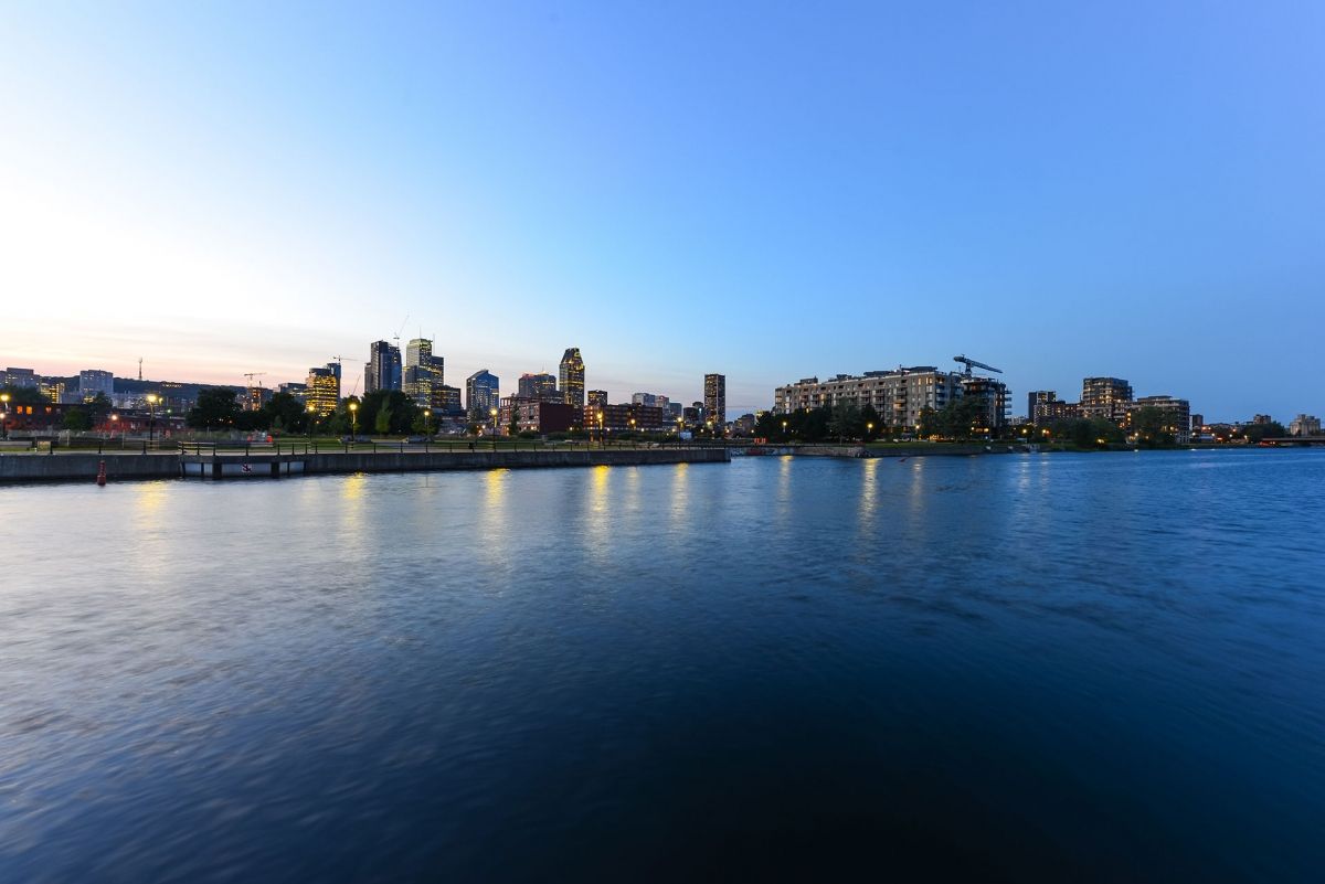 Les Bassins du Nouveau Havre waterfront