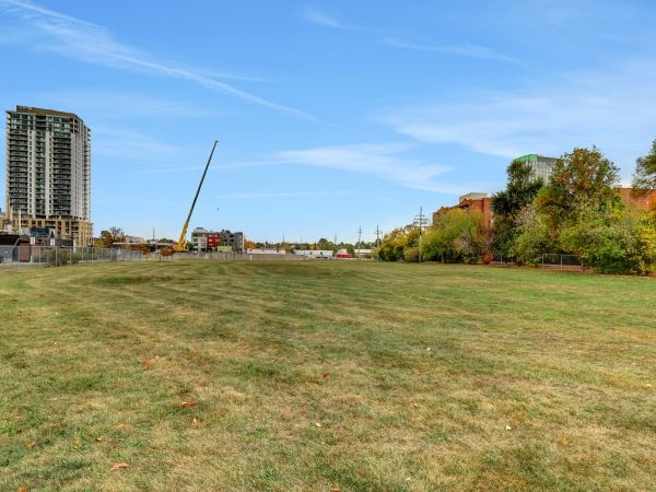 Area image showing 250 Lanark Avenue