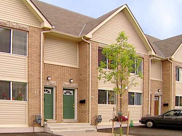 650 Lawrence Ave West Exterior