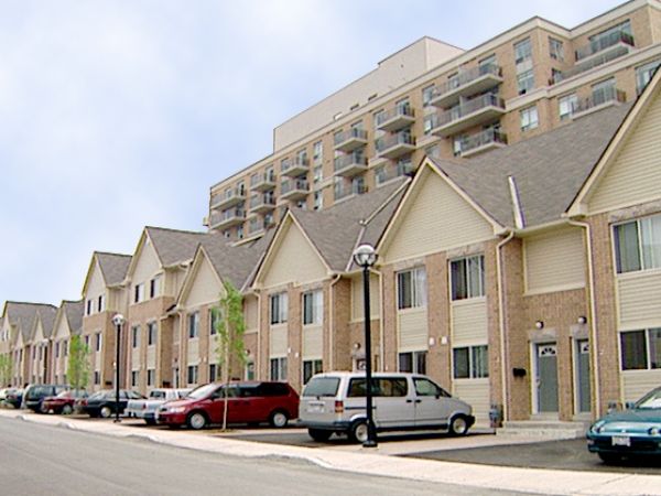650 Lawrence Ave West Exterior