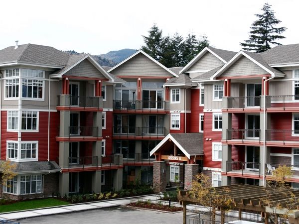 Garrison Crossing condominium